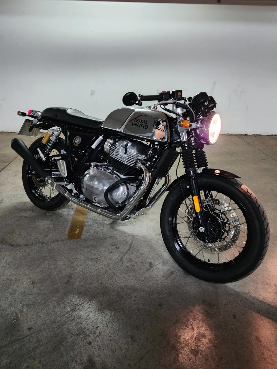 ROYAL  ENFIELD  - CONTINENTAL  GT 650  - MANUAL  - 2024